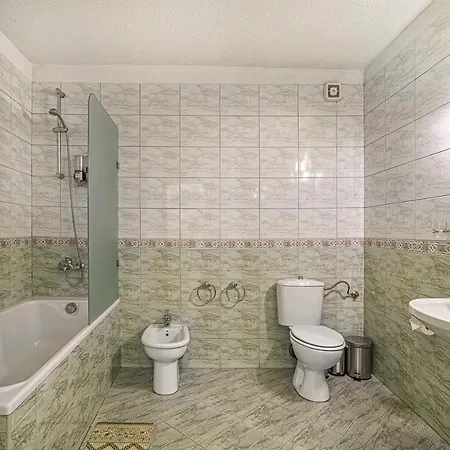 Apartamento Big 2-bedroom - Each Triggers Donation To Non-profit Organisation Sófia