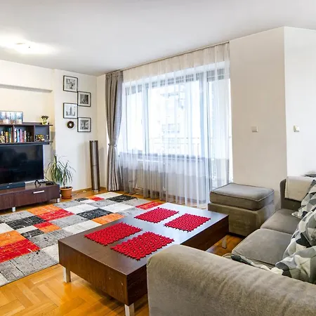 Apartamento Big 2-bedroom - Each Triggers Donation To Non-profit Organisation *
