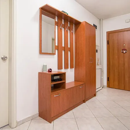 Big 2-bedroom - Each Triggers Donation To Non-profit Organisation *